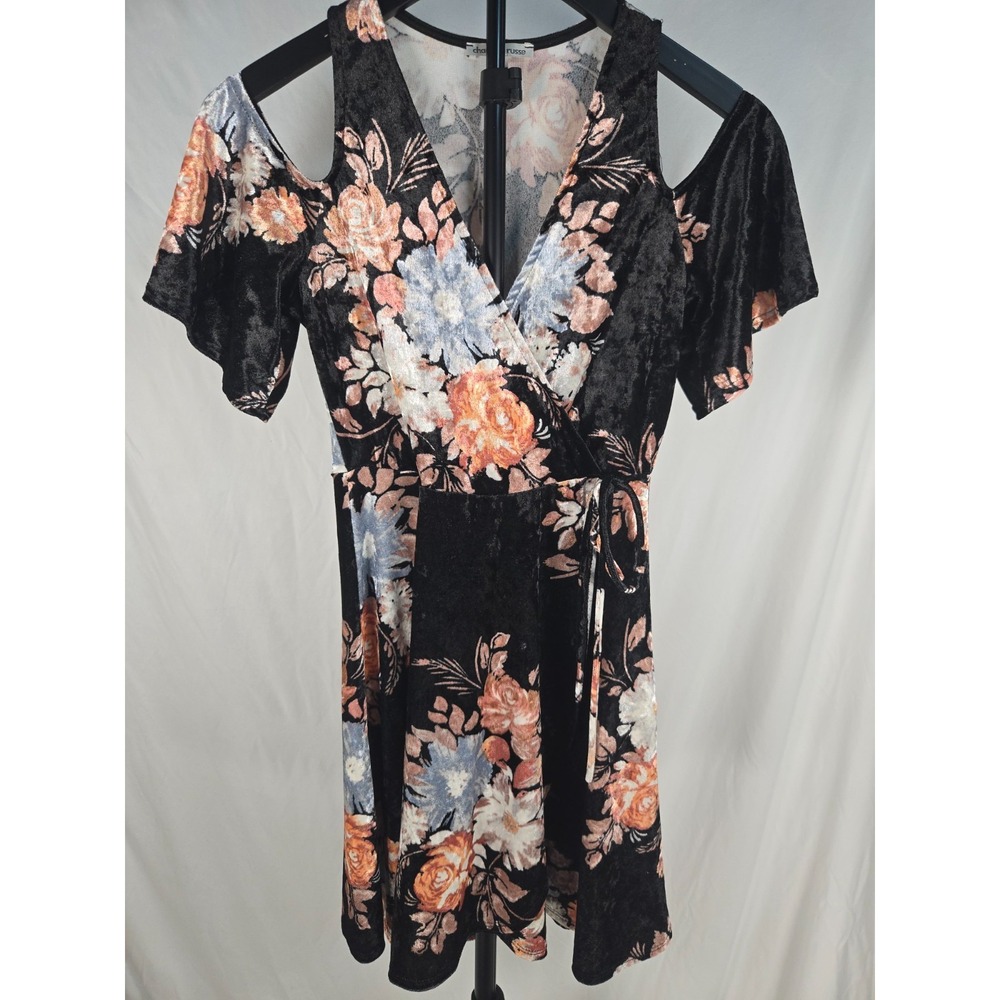 Charlotte Russe S Black Floral Velvet Wrap Dress Going Out Dark Romantic Goth
